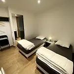 Les Du Manoir *